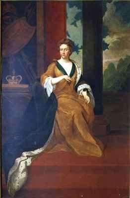 H M Queen Anne by Romanticism